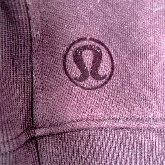 Lulu lemon fleece back zipped mock neck burgundy with floral velvet arm detail - Picture 4 of 4